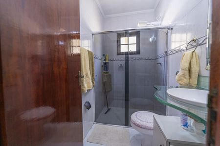 Casa à venda com 135m², 3 quartos e 2 vagas Casa à venda com 135m², 3 quartos e 2 vagasBanheiro do Quarto 1
