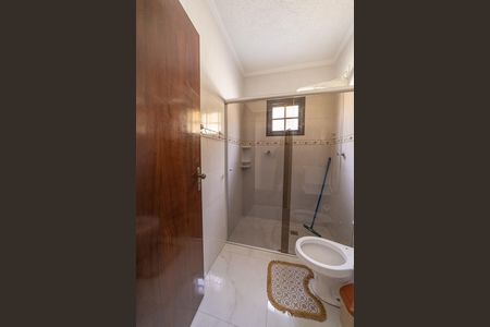 Casa à venda com 135m², 3 quartos e 2 vagas Casa à venda com 135m², 3 quartos e 2 vagasBanheiro Social