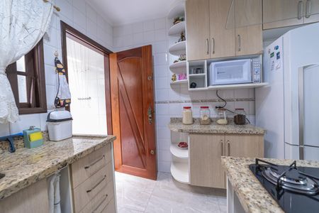 Casa à venda com 135m², 3 quartos e 2 vagas Casa à venda com 135m², 3 quartos e 2 vagasCozinha