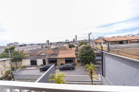 Casa à venda com 135m², 3 quartos e 2 vagas Casa à venda com 135m², 3 quartos e 2 vagasVaranda