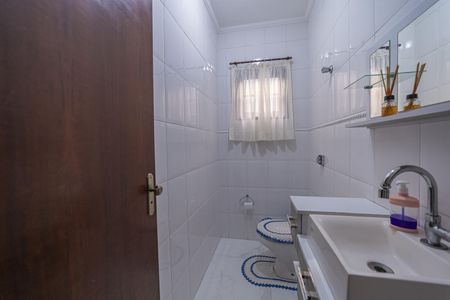 Casa à venda com 135m², 3 quartos e 2 vagas Casa à venda com 135m², 3 quartos e 2 vagasLavabo