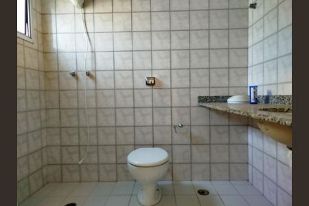 Apartamento para alugar com 112m², 3 quartos e 1 vaga Apartamento para alugar com 112m², 3 quartos e 1 vagaBanheiro 1 - suíte
