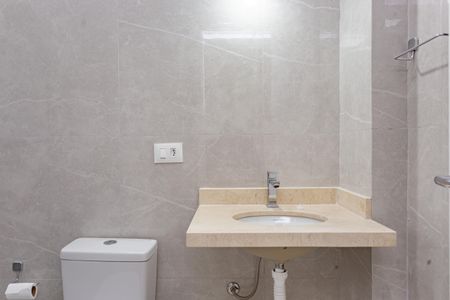 Banheiro de apartamento para alugar com 1 quarto, 40m² em Aclimação, São Paulo