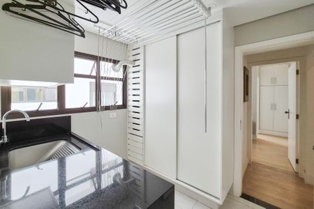 Apartamento à venda com 150m², 4 quartos e 3 vagasÁrea de Serviço