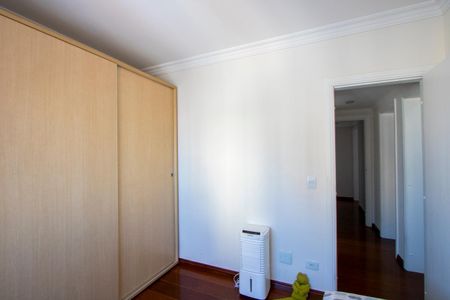 Apartamento à venda com 139m², 4 quartos e 2 vagasQuarto 2