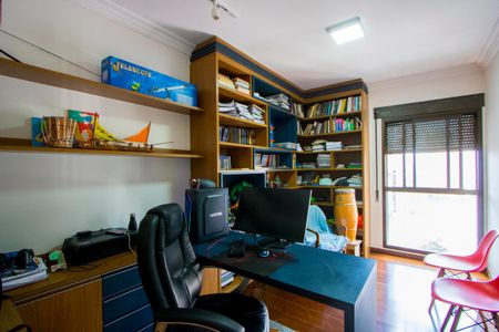 Apartamento à venda com 139m², 4 quartos e 2 vagasQuarto 4