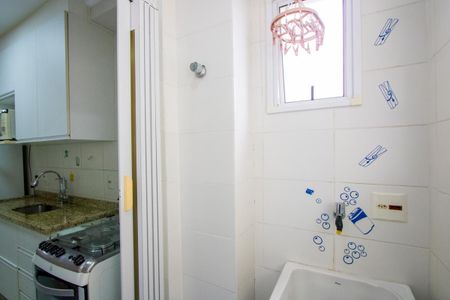 Apartamento à venda com 60m², 3 quartos e 1 vagaÁrea de serviço