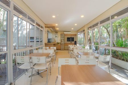 Apartamento à venda com 76m², 3 quartos e 1 vaga Apartamento à venda com 76m², 3 quartos e 1 vagaÁrea comum - Churrasqueira