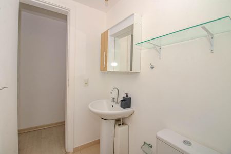 Apartamento à venda com 76m², 3 quartos e 1 vaga Apartamento à venda com 76m², 3 quartos e 1 vagaBanheiro Social