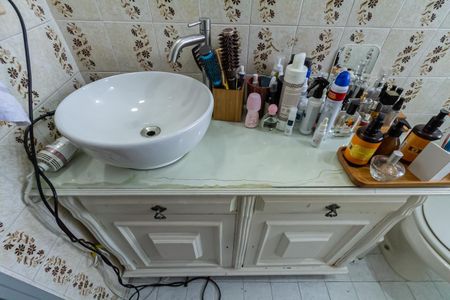 Casa à venda com 183m², 3 quartos e 2 vagas Casa à venda com 183m², 3 quartos e 2 vagasBanheiro da Suíte
