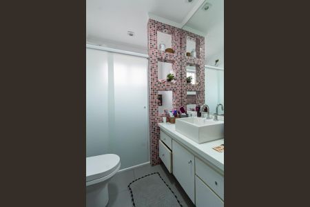 Casa à venda com 183m², 3 quartos e 2 vagas Casa à venda com 183m², 3 quartos e 2 vagasBanheiro Social