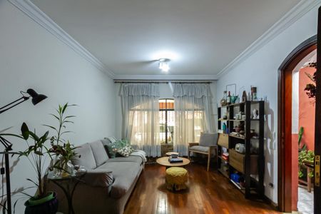 Casa à venda com 183m², 3 quartos e 2 vagas Casa à venda com 183m², 3 quartos e 2 vagasSala