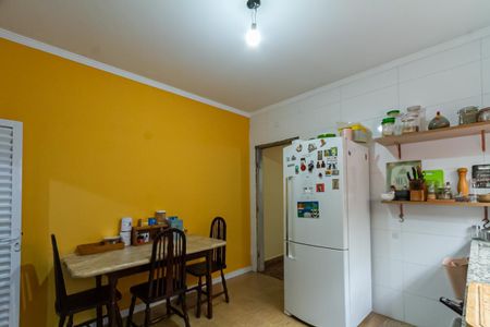 Casa à venda com 183m², 3 quartos e 2 vagas Casa à venda com 183m², 3 quartos e 2 vagasCozinha