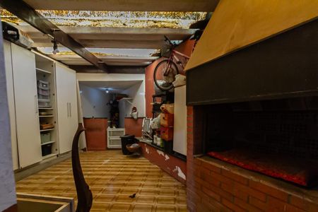 Casa à venda com 183m², 3 quartos e 2 vagas Casa à venda com 183m², 3 quartos e 2 vagasVista da Área de Serviço