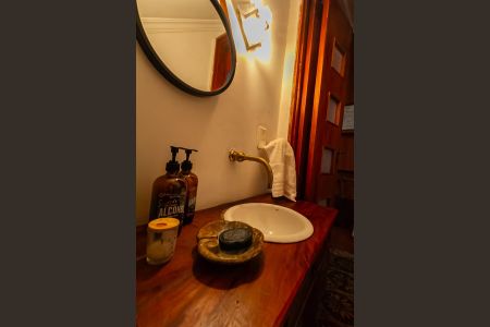 Casa à venda com 183m², 3 quartos e 2 vagas Casa à venda com 183m², 3 quartos e 2 vagasLavabo