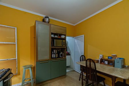 Casa à venda com 183m², 3 quartos e 2 vagas Casa à venda com 183m², 3 quartos e 2 vagasCozinha