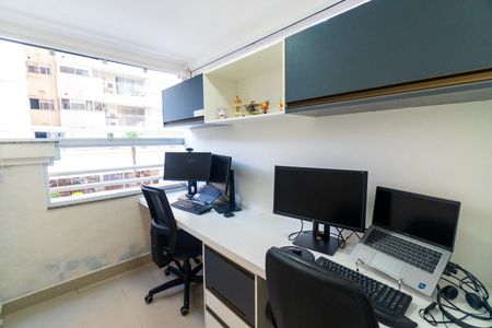 Apartamento para alugar com 140m², 3 quartos e 2 vagasEscritório