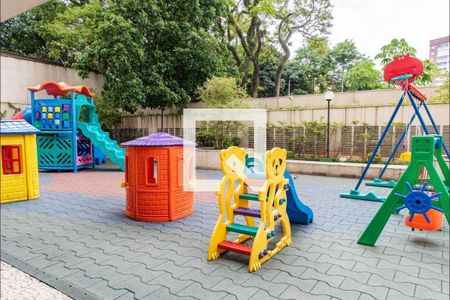 Apartamento para alugar com 140m², 3 quartos e 2 vagasÁrea comum - Playground