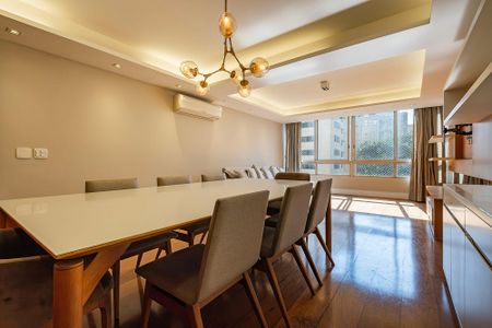 Apartamento para alugar com 189m², 3 quartos e 2 vagas Apartamento para alugar com 189m², 3 quartos e 2 vagasSala