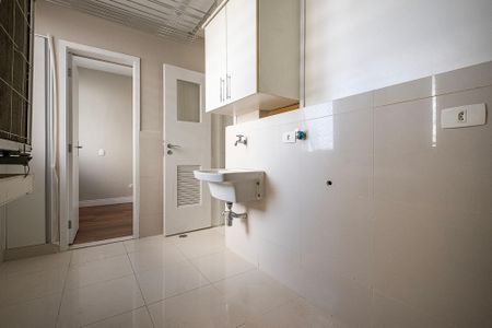 Apartamento para alugar com 189m², 3 quartos e 2 vagas Apartamento para alugar com 189m², 3 quartos e 2 vagasÁrea de Serviço