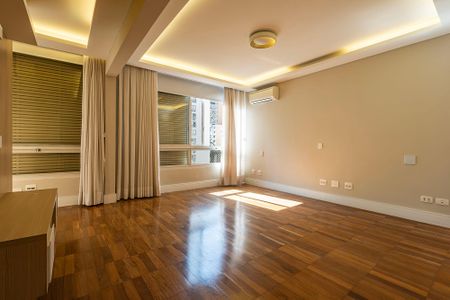 Apartamento para alugar com 3 quartos, 189m² em Paraíso, São Paulo