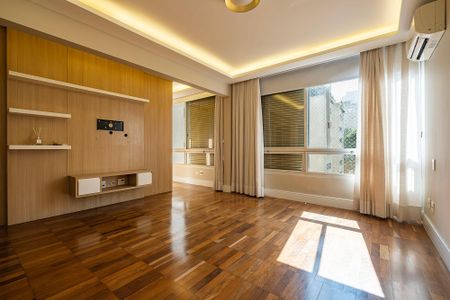 Apartamento para alugar com 189m², 3 quartos e 2 vagas Apartamento para alugar com 189m², 3 quartos e 2 vagasSuíte