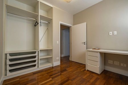 Apartamento para alugar com 189m², 3 quartos e 2 vagas Apartamento para alugar com 189m², 3 quartos e 2 vagasQuarto 2