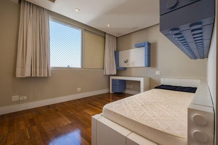 Apartamento para alugar com 189m², 3 quartos e 2 vagas Apartamento para alugar com 189m², 3 quartos e 2 vagasQuarto 3