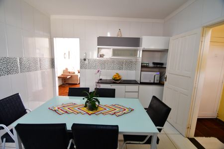 Casa para alugar com 194m², 3 quartos e 2 vagasCozinha