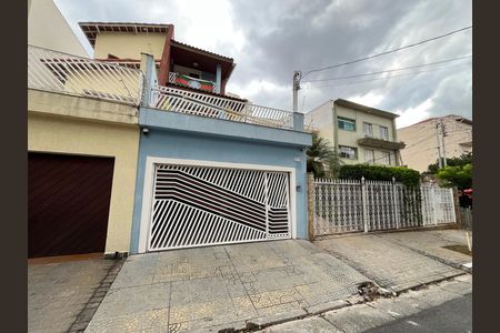 Fachada de casa à venda com 3 quartos, 250m² em Jardim São Paulo, São Paulo