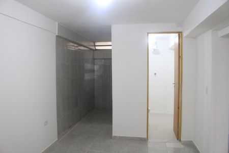 Sala de casa para alugar com 1 quarto, 100m² em Vila Palmares, São Caetano do Sul
