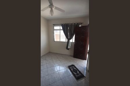 Sala de casa de condomínio para alugar com 1 quarto, 65m² em Vila Tupi, Praia Grande