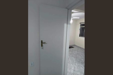 Quarto de casa de condomínio para alugar com 1 quarto, 65m² em Vila Tupi, Praia Grande