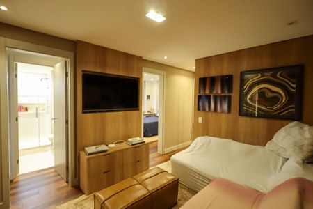 Apartamento à venda com 225m², 3 quartos e 4 vagas Apartamento à venda com 225m², 3 quartos e 4 vagasSala 3