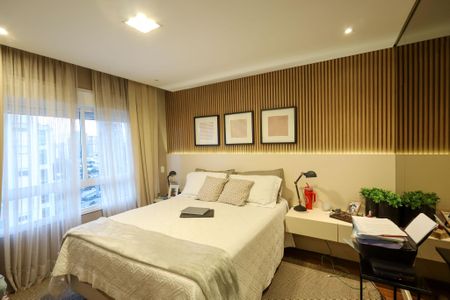 Apartamento à venda com 225m², 3 quartos e 4 vagas Apartamento à venda com 225m², 3 quartos e 4 vagasSuíte 1