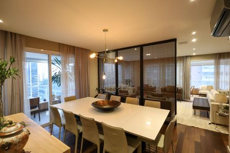 Apartamento à venda com 225m², 3 quartos e 4 vagas Apartamento à venda com 225m², 3 quartos e 4 vagasSala 4