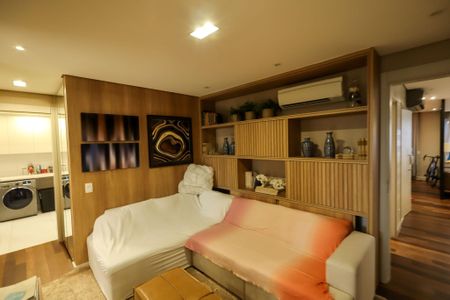 Apartamento à venda com 225m², 3 quartos e 4 vagas Apartamento à venda com 225m², 3 quartos e 4 vagasSala 3