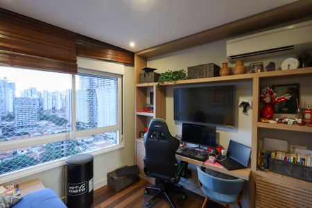 Apartamento à venda com 225m², 3 quartos e 4 vagas Apartamento à venda com 225m², 3 quartos e 4 vagasSuíte 3