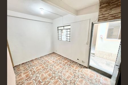 Sala de casa para alugar com 1 quarto, 50m² em Vila Bandeirantes, São Paulo