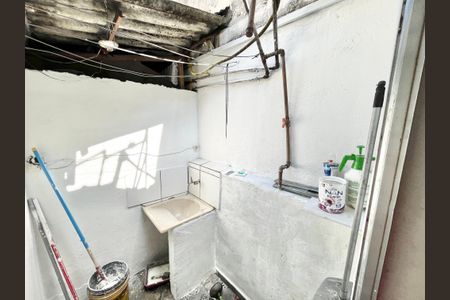 Casa para alugar com 50m², 1 quarto e sem vaga Casa para alugar com 50m², 1 quarto e sem vagaLavanderia