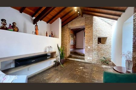 Casa à venda com 5 quartos, 650m² em Pampulha, Belo Horizonte