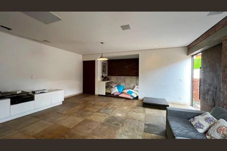 Casa à venda com 5 quartos, 650m² em Pampulha, Belo Horizonte