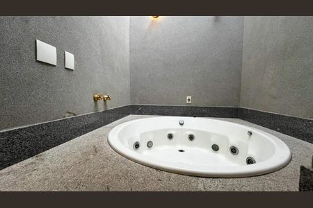 Casa à venda com 650m², 5 quartos e 11 vagas