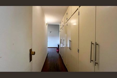 Casa à venda com 650m², 5 quartos e 11 vagas