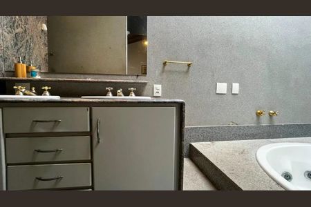 Casa à venda com 650m², 5 quartos e 11 vagas