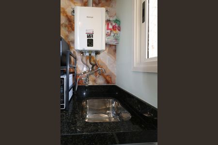 Apartamento à venda com 63m², 3 quartos e 1 vaga Apartamento à venda com 63m², 3 quartos e 1 vagaCozinha e Área de Serviço