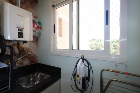 Apartamento à venda com 63m², 3 quartos e 1 vaga Apartamento à venda com 63m², 3 quartos e 1 vagaCozinha e Área de Serviço