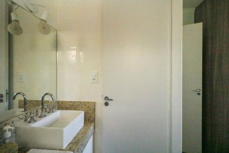 Apartamento à venda com 63m², 3 quartos e 1 vaga Apartamento à venda com 63m², 3 quartos e 1 vagaBanheiro da Suíte