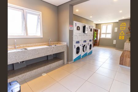 Apartamento à venda com 34m², 2 quartos e 1 vaga Apartamento à venda com 34m², 2 quartos e 1 vagaÁrea comum - Lavanderia