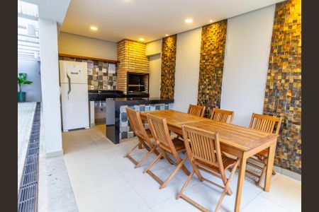 Apartamento à venda com 34m², 2 quartos e 1 vaga Apartamento à venda com 34m², 2 quartos e 1 vagaÁrea comum - Churrasqueira